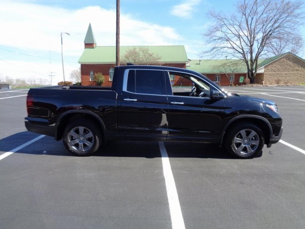 2020 Honda Ridgeline - $35,000