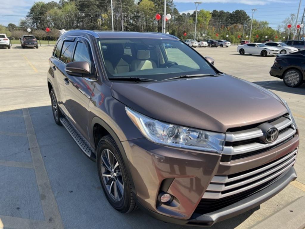 2018 Toyota Highlander - $30,500