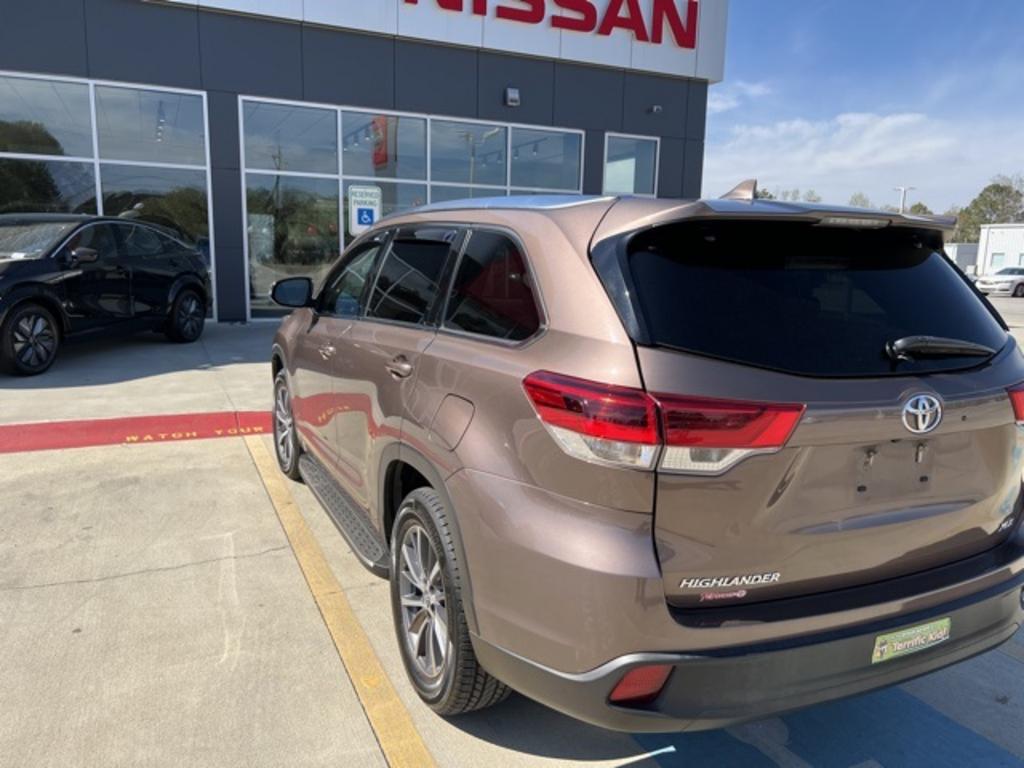2018 Toyota Highlander - $30,500