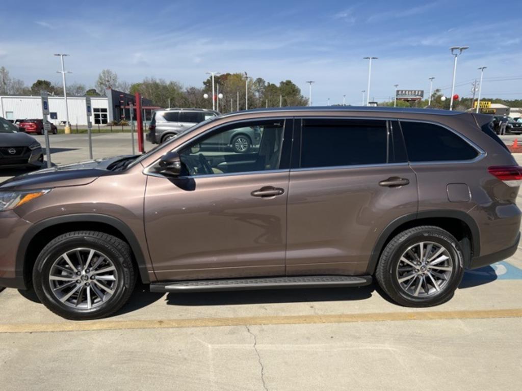 2018 Toyota Highlander - $30,500