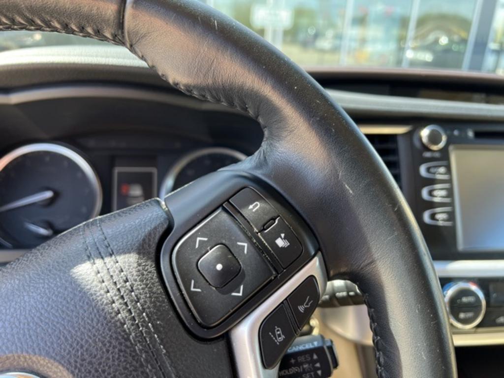 2018 Toyota Highlander - $30,500