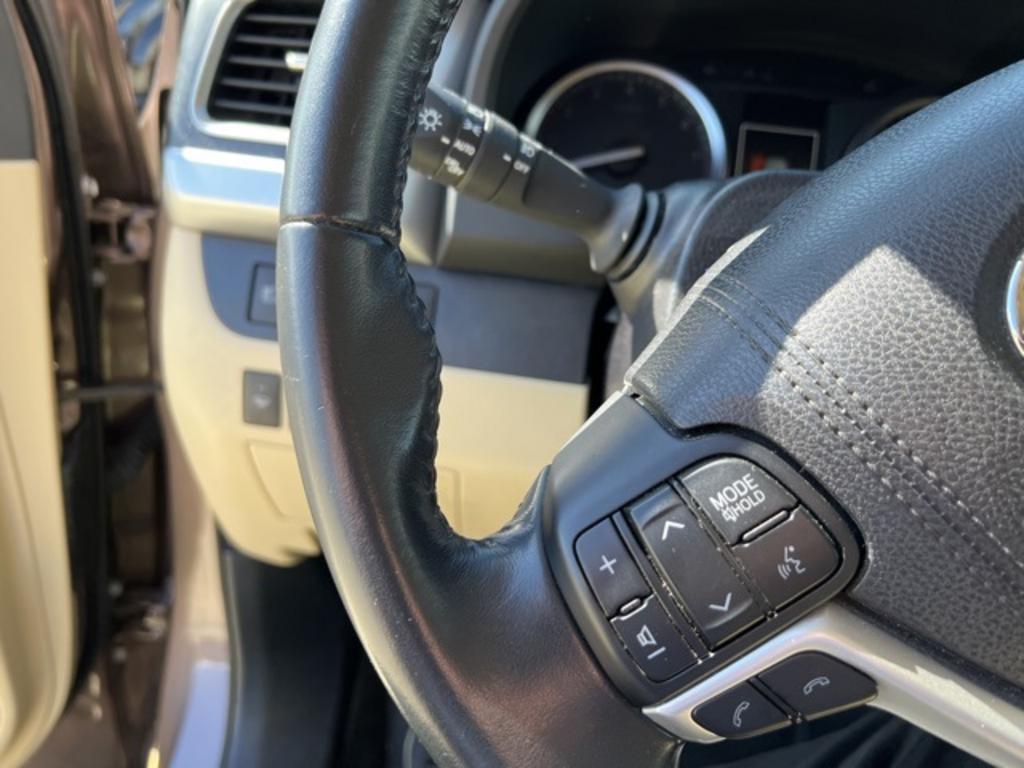 2018 Toyota Highlander - $30,500
