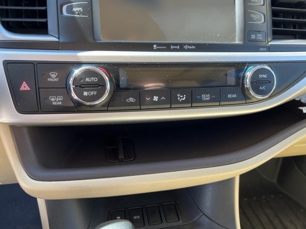 2018 Toyota Highlander - $30,500