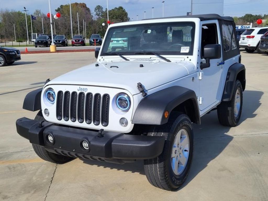 2018 Jeep Wrangler - $28,000