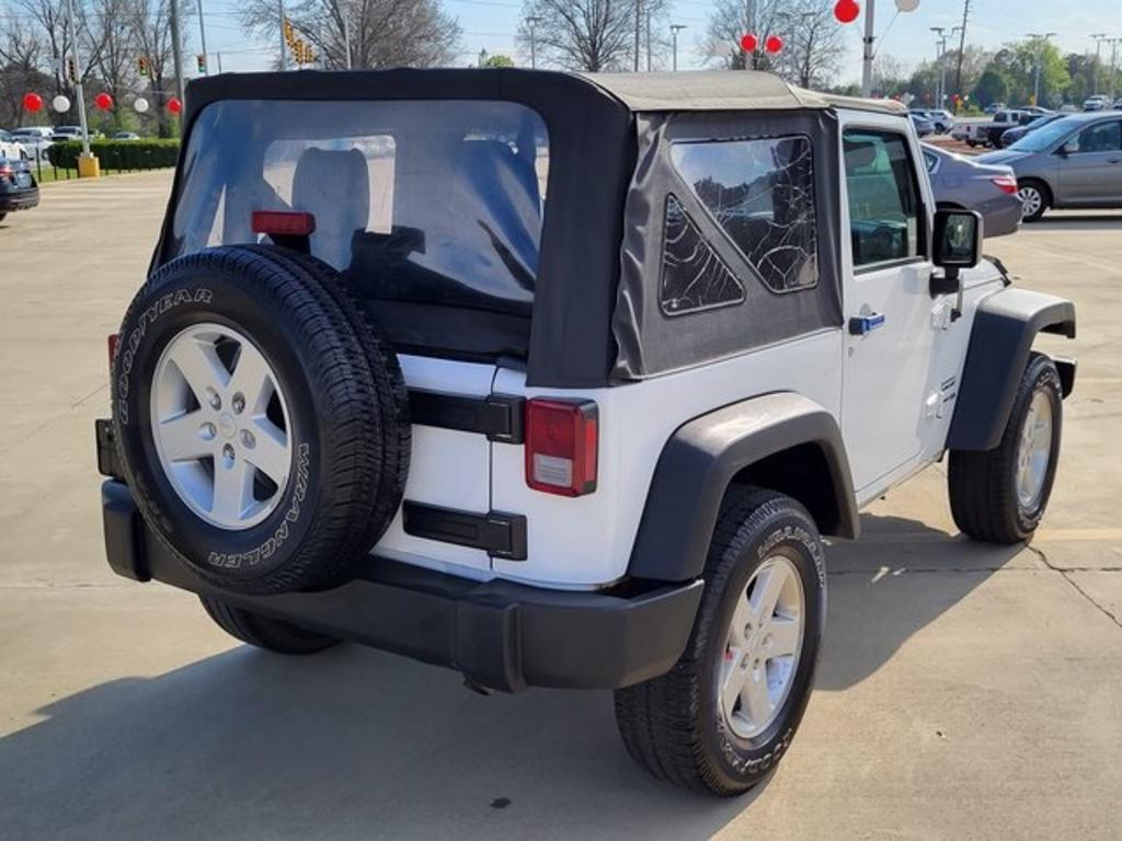 2018 Jeep Wrangler - $28,000