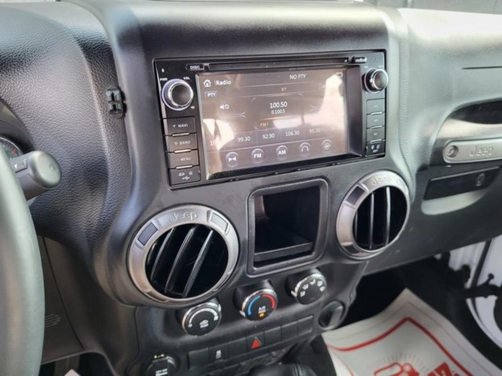 2018 Jeep Wrangler - $28,000