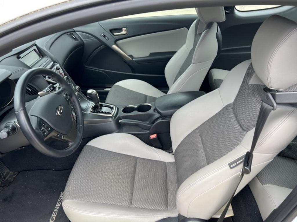 2015 Hyundai Genesis - $20,500