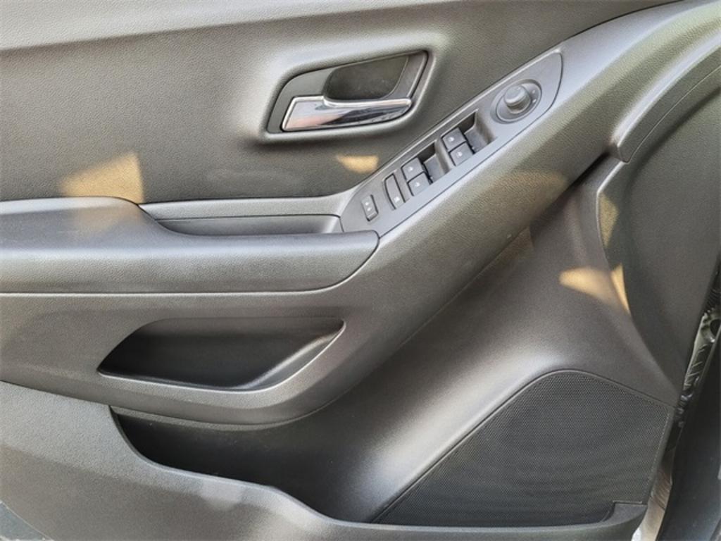 2021 Chevrolet Trax - $17,000