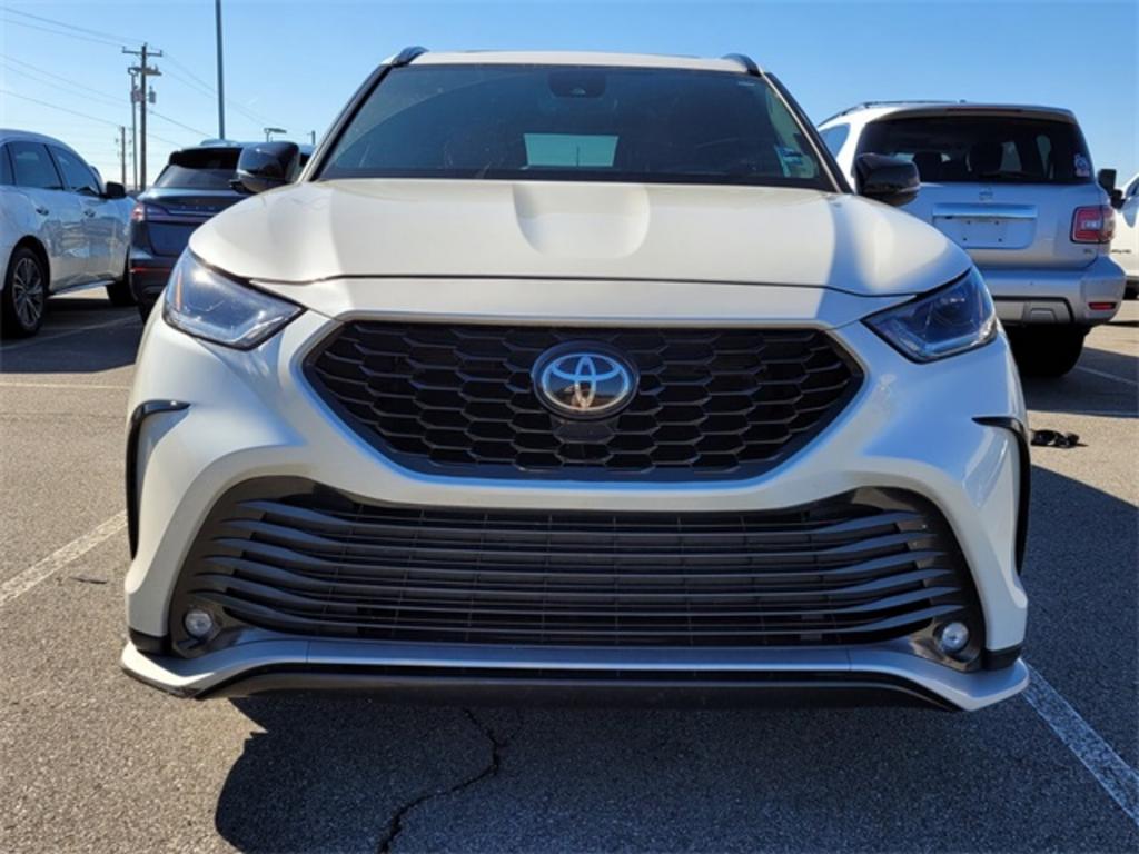 2021 Toyota Highlander - $41,500