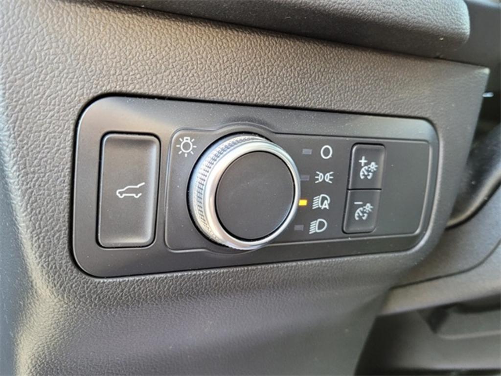 2021 Ford Escape - $25,500