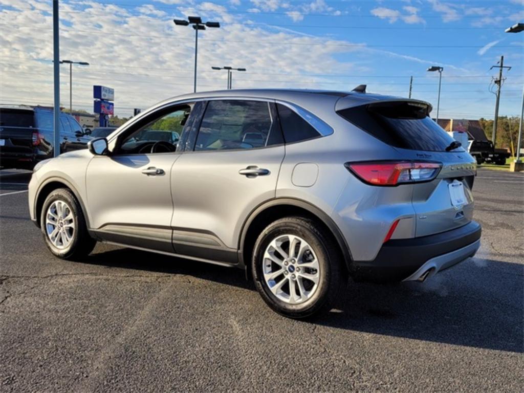 2021 Ford Escape - $25,500