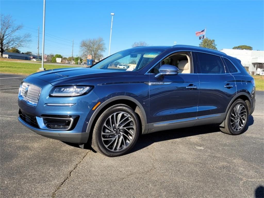 2019 Lincoln Nautilus - $36,000