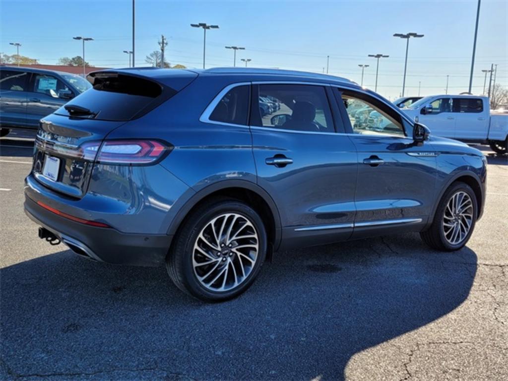 2019 Lincoln Nautilus - $36,000