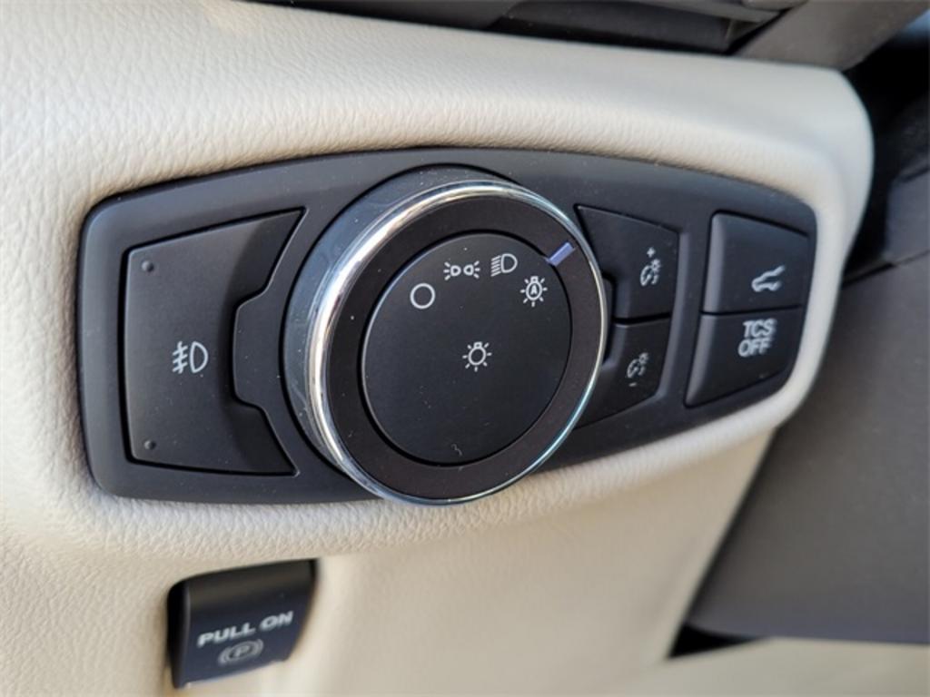 2019 Lincoln Nautilus - $36,000