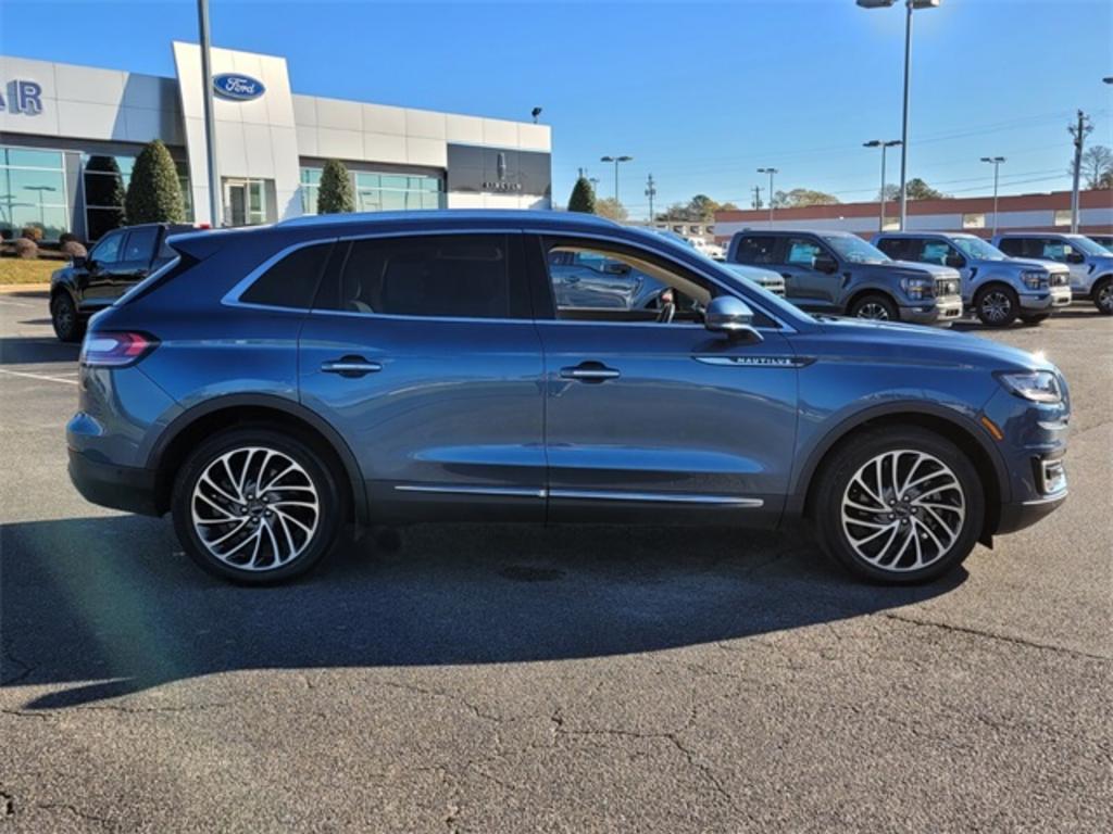 2019 Lincoln Nautilus - $36,000