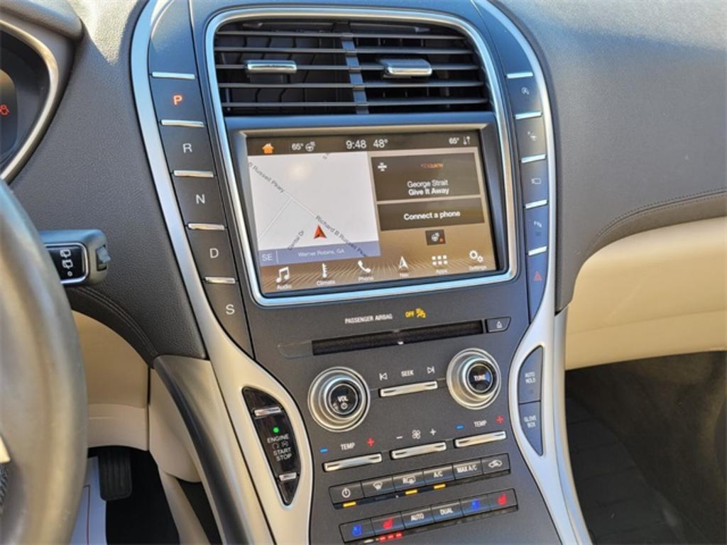 2019 Lincoln Nautilus - $36,000