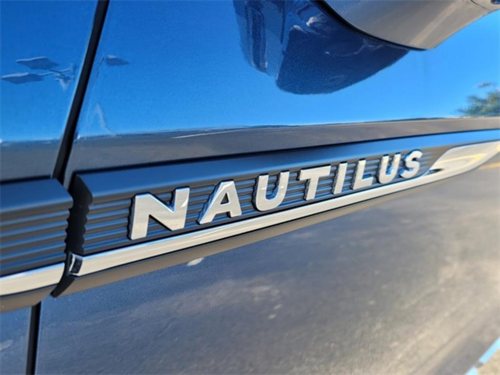 2019 Lincoln Nautilus - $36,000