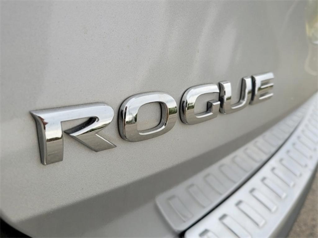 2020 Nissan Rogue - $24,500