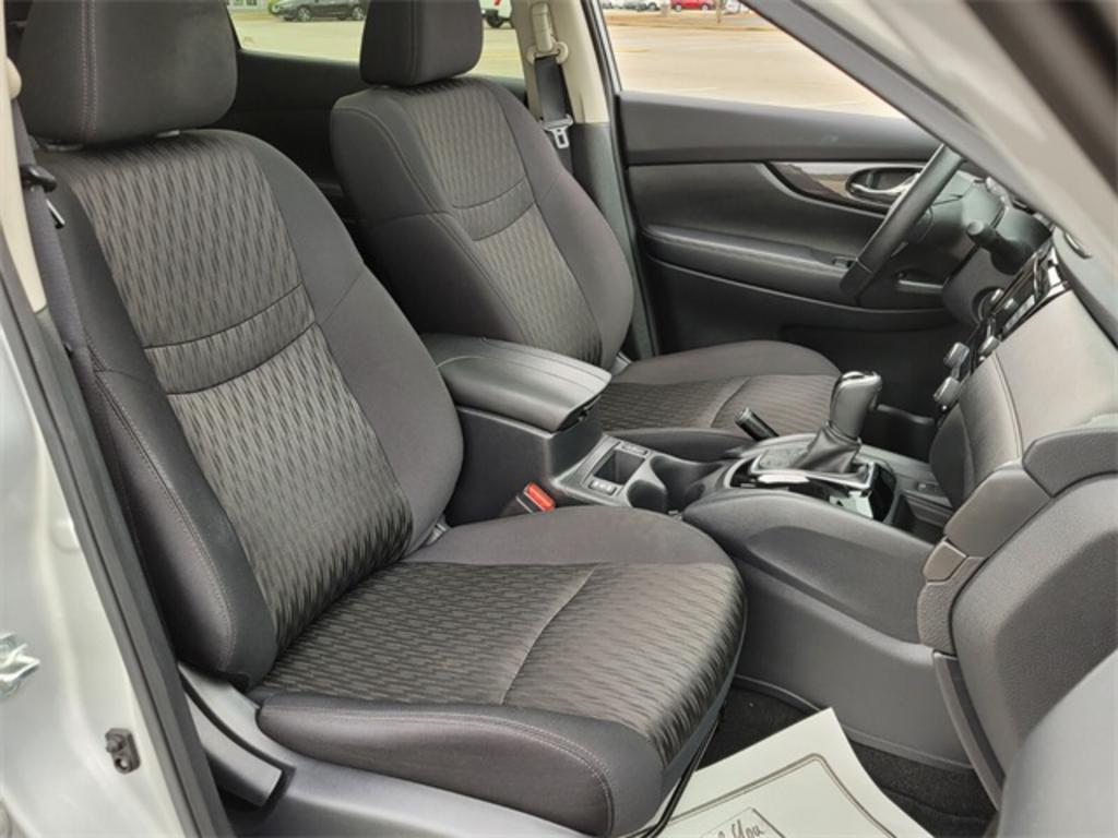 2020 Nissan Rogue - $24,500