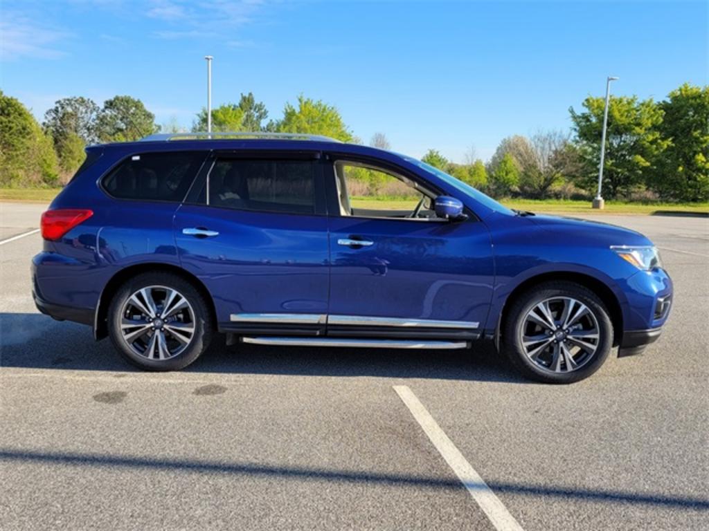 2018 Nissan Pathfinder - $26,500