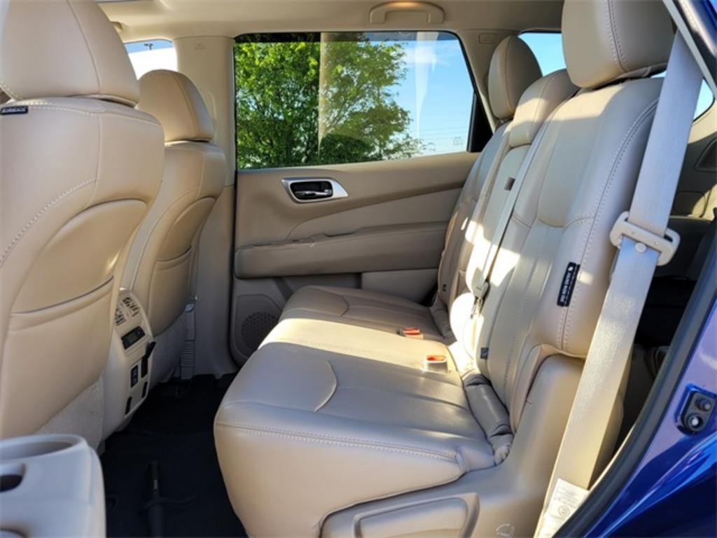 2018 Nissan Pathfinder - $26,500