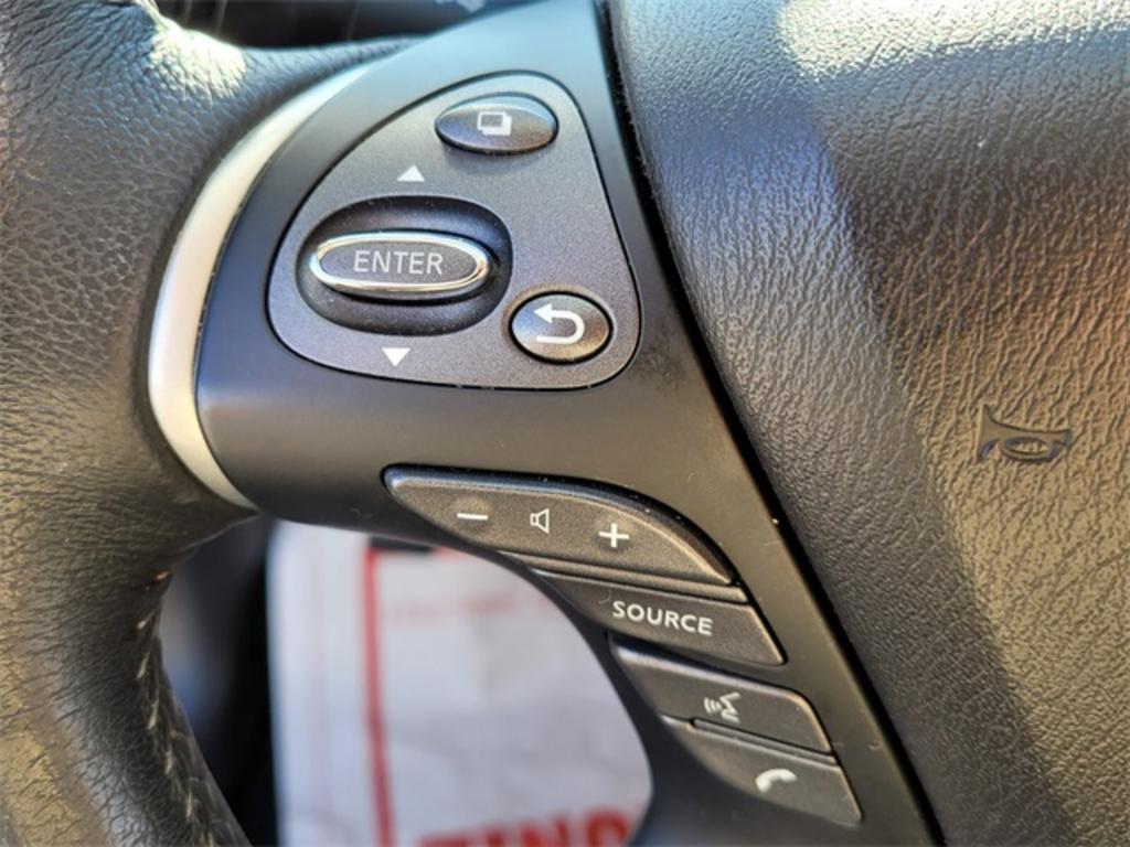 2018 Nissan Pathfinder - $26,500