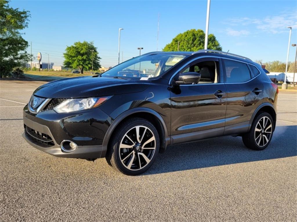 2018 Nissan Rogue - $16,000