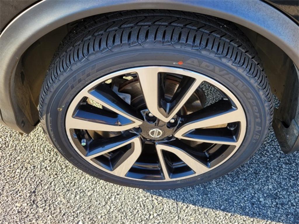 2018 Nissan Rogue - $16,000