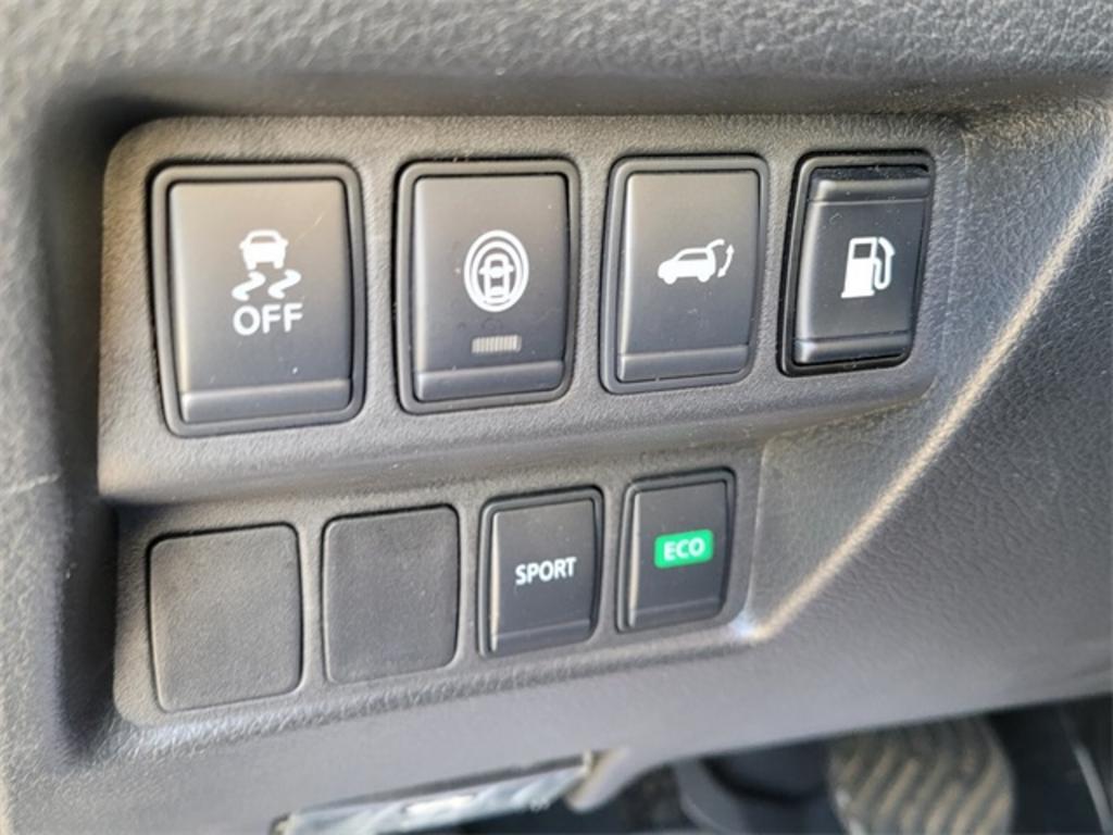2019 Nissan Rogue - $24,000
