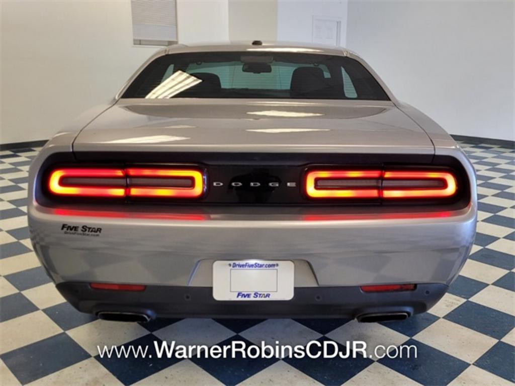 2015 Dodge Challenger - $17,000