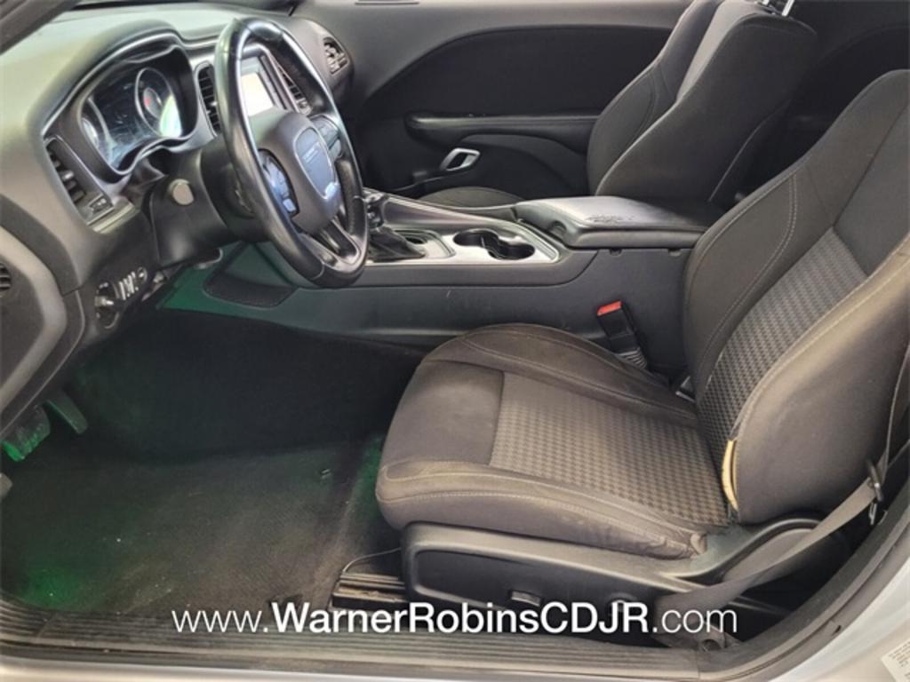 2015 Dodge Challenger - $17,000