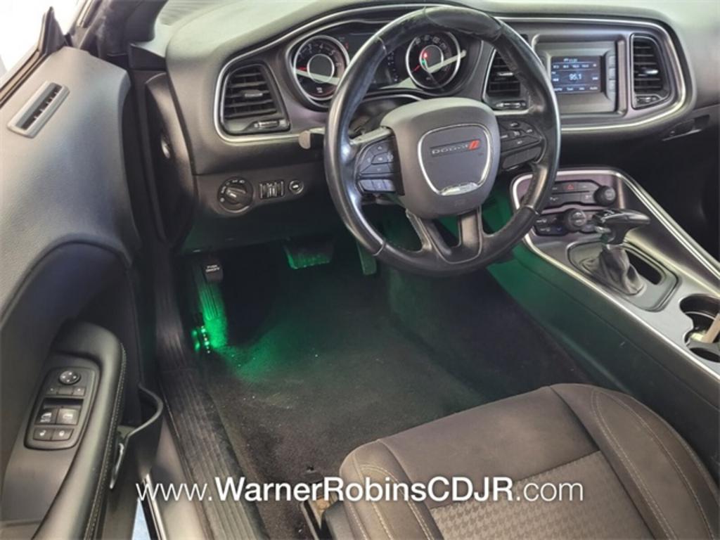 2015 Dodge Challenger - $17,000