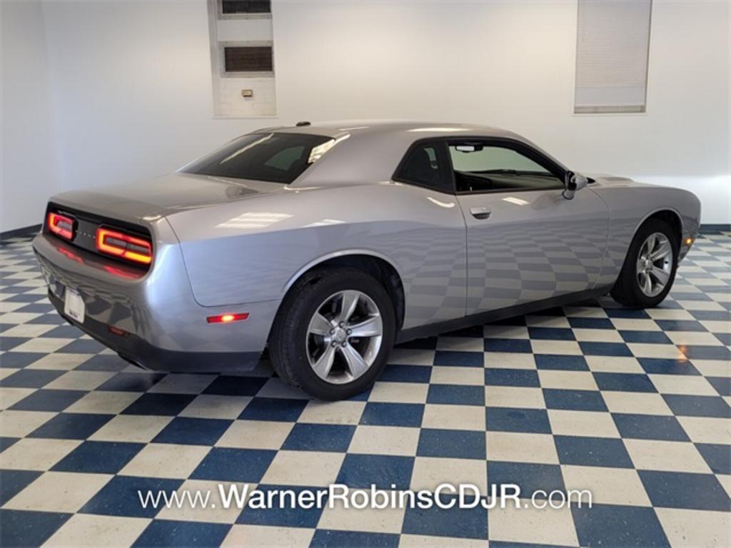 2015 Dodge Challenger - $17,000