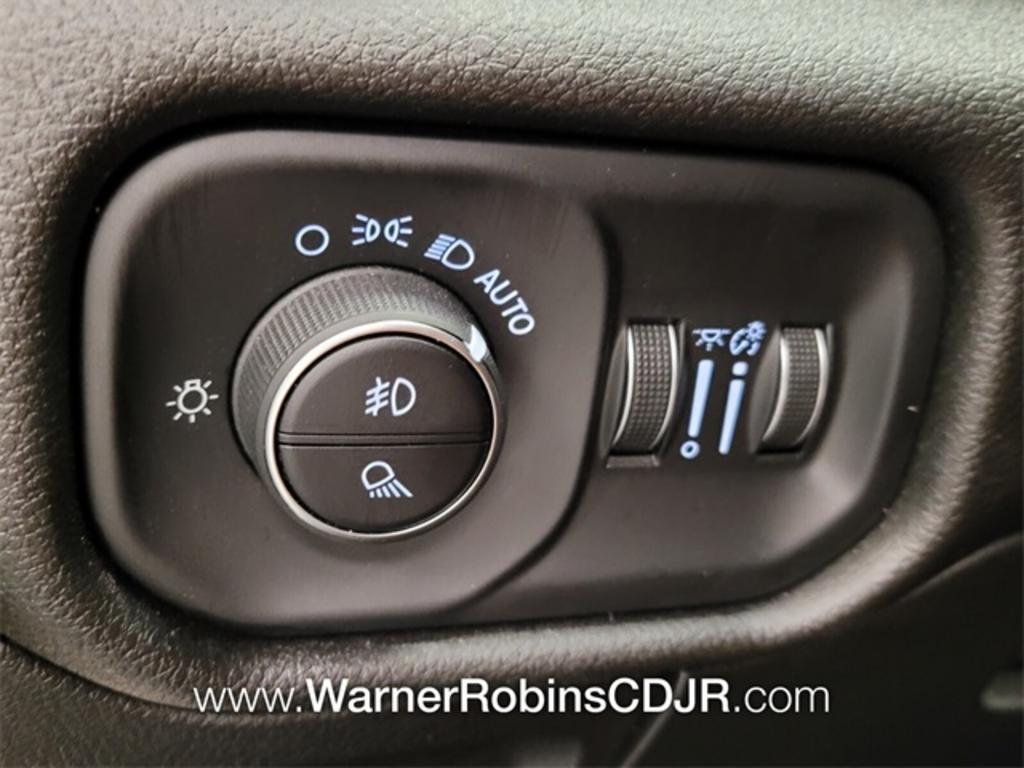 2019 Ram 1500 - $36,000