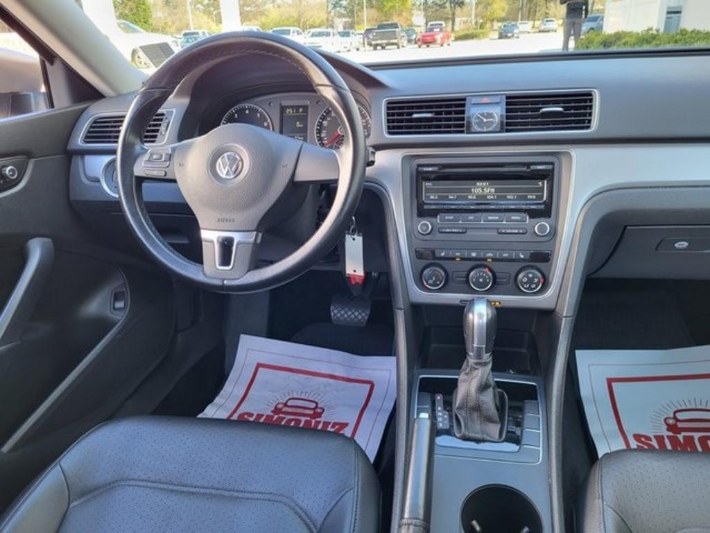 2015 Volkswagen Passat 1.8T Wolfsburg Edition photo