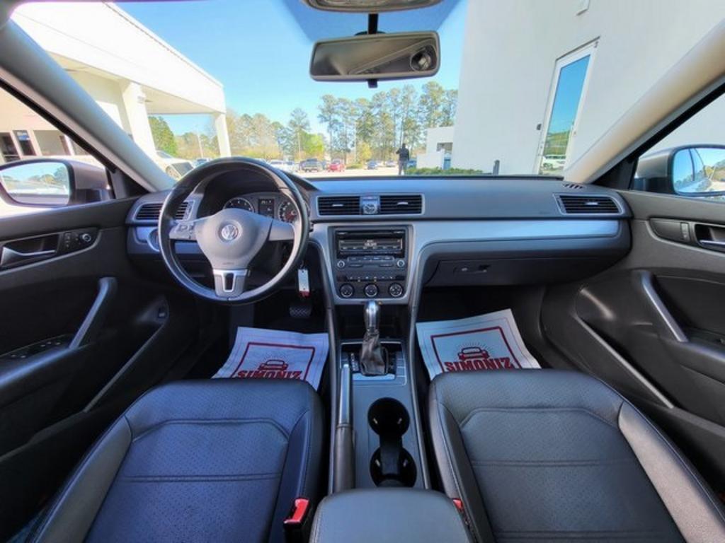 2015 Volkswagen Passat 1.8T Wolfsburg Edition photo