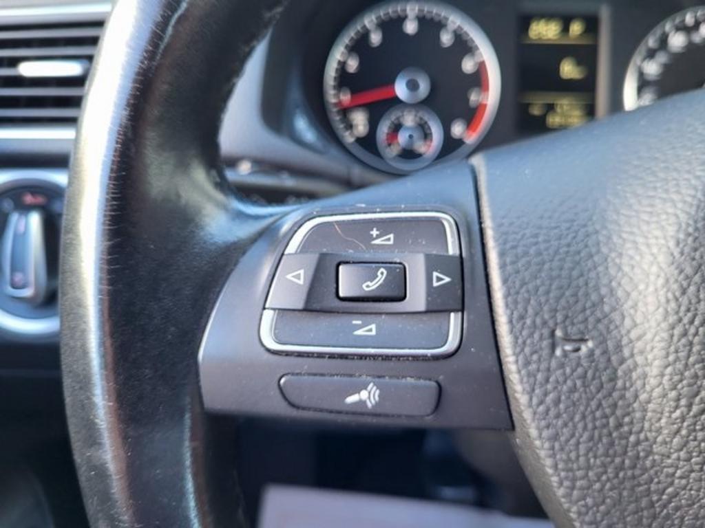 2015 Volkswagen Passat 1.8T Wolfsburg Edition photo