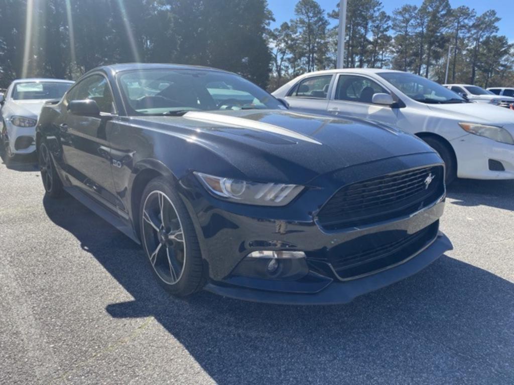 2017 Ford Mustang - $31,500