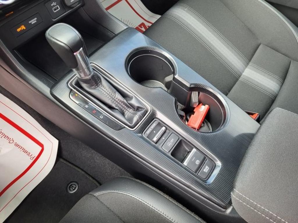 2022 Honda Civic - $27,000