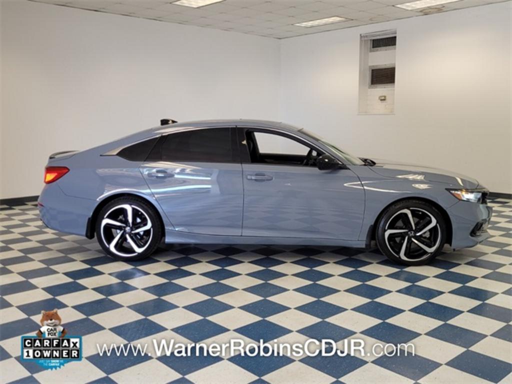 2022 Honda Accord - $35,000