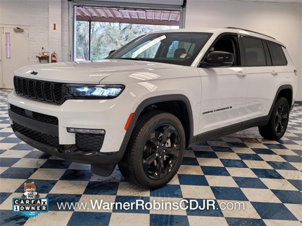 2023 Jeep Cherokee - $47,500