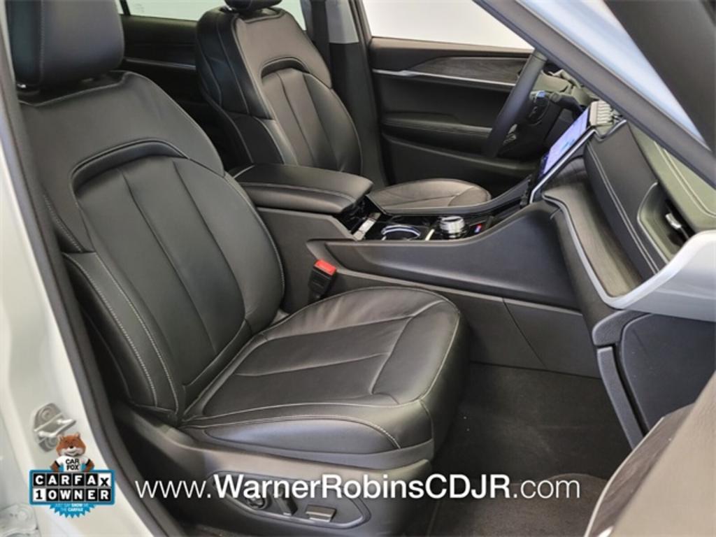 2023 Jeep Cherokee - $47,500