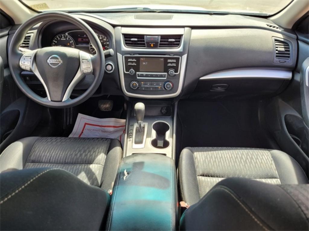 2016 Nissan Altima - $11,500