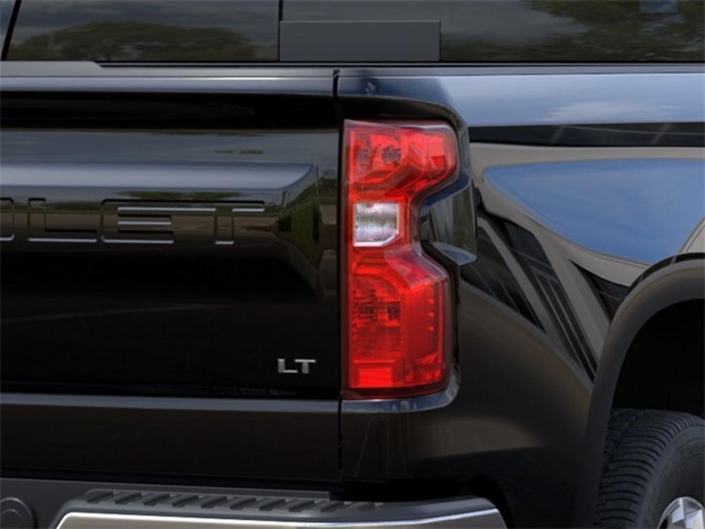 2023 Chevrolet Silverado 1500 LT photo