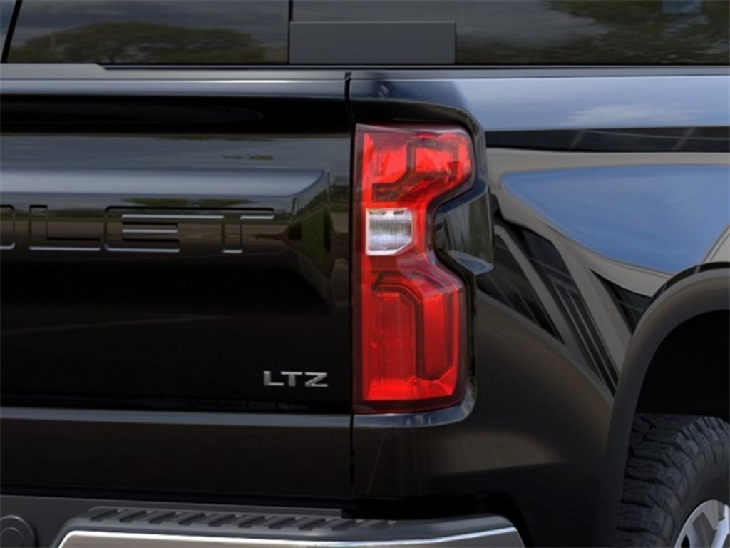 2023 Chevrolet Silverado 1500 LTZ photo