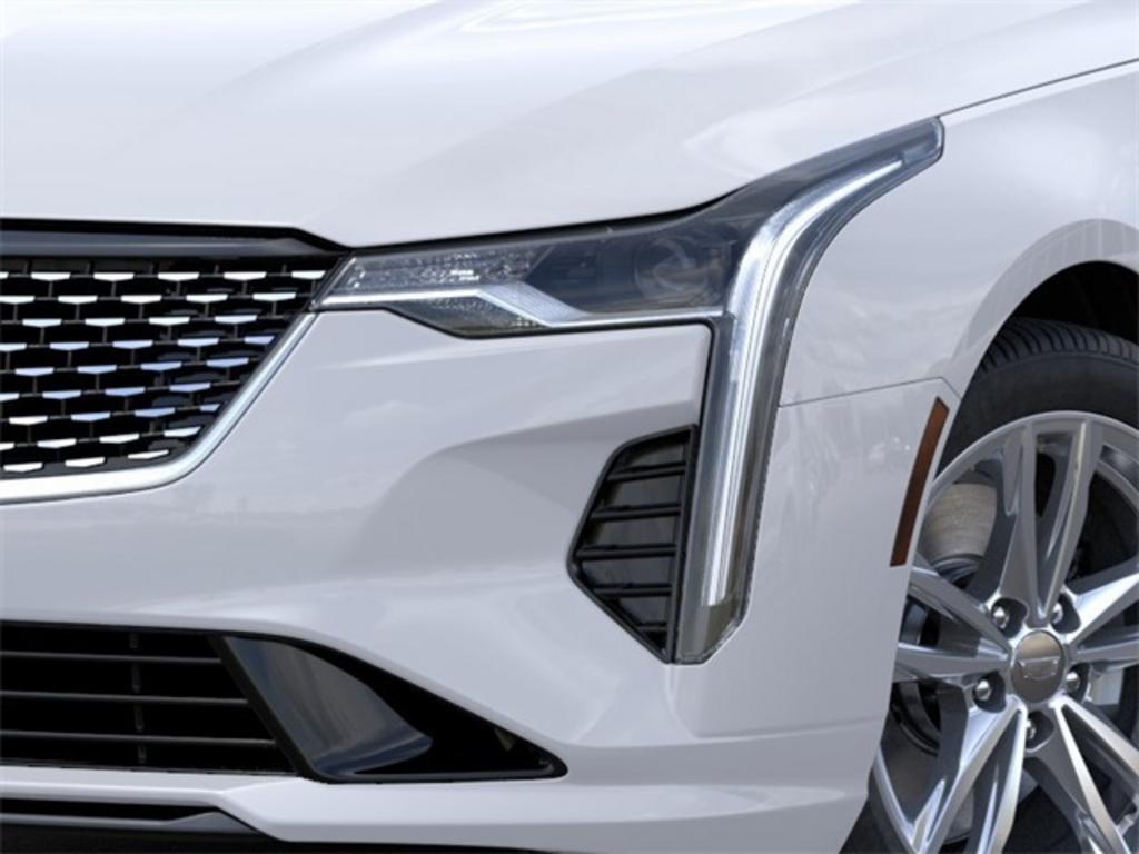2023 Cadillac CT4 Luxury photo