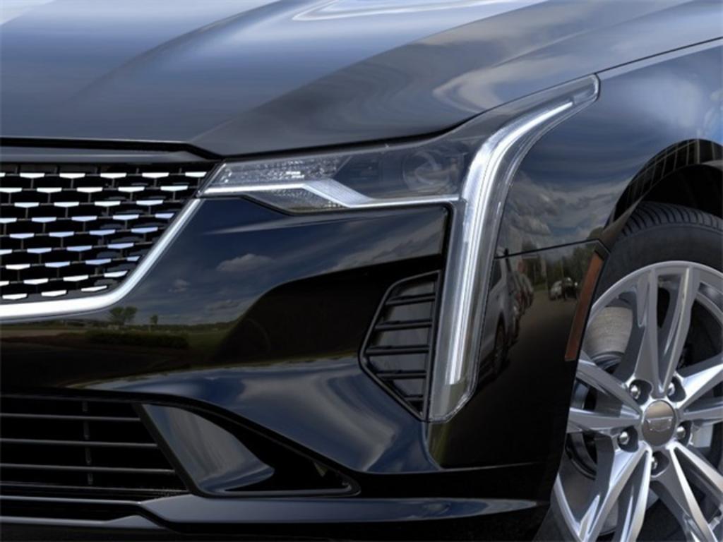 2023 Cadillac CT4 Luxury photo