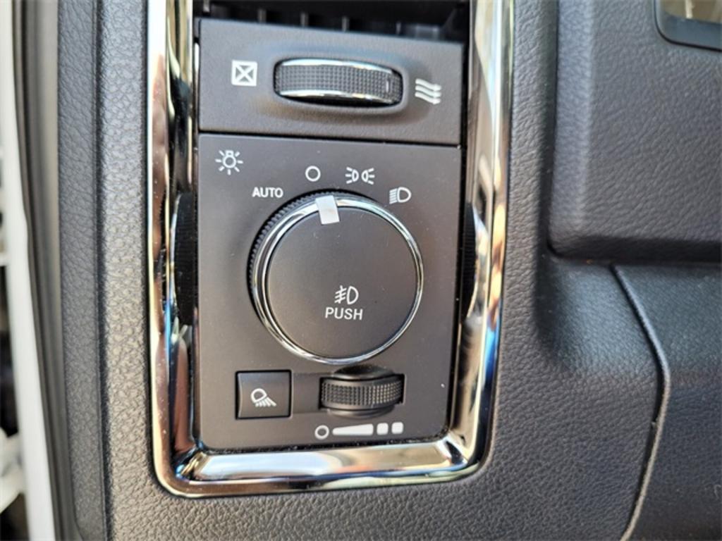 2017 Ram 1500 - $27,000