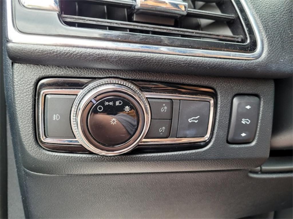 2018 Lincoln Navigator - $44,500
