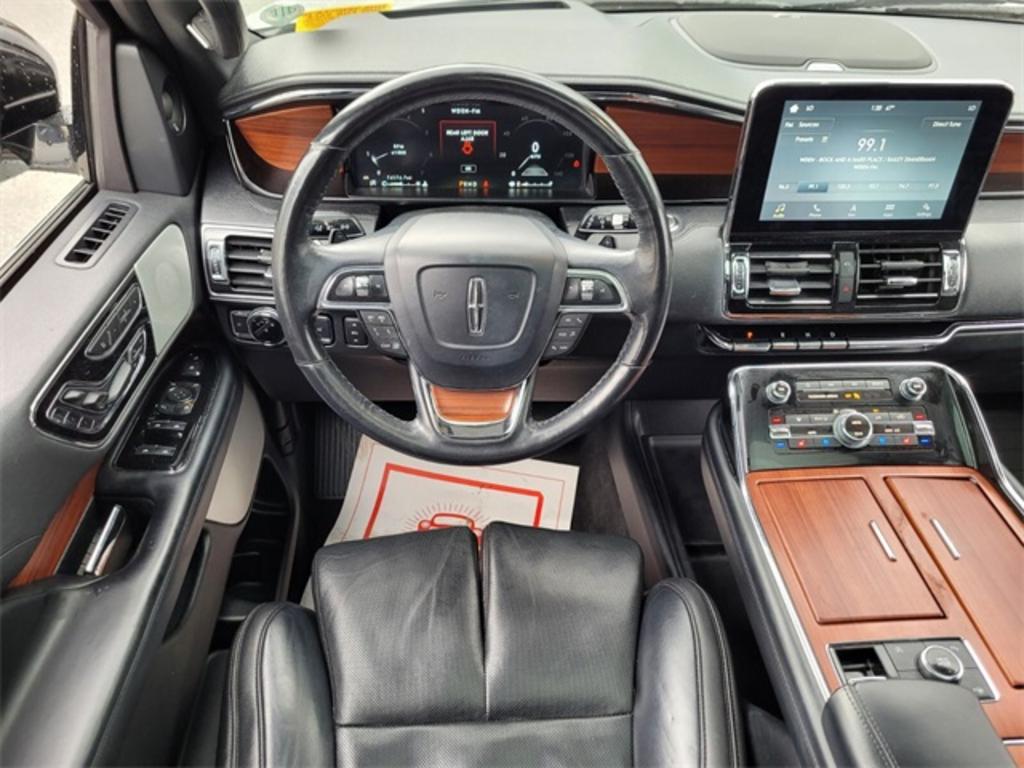 2018 Lincoln Navigator - $44,500